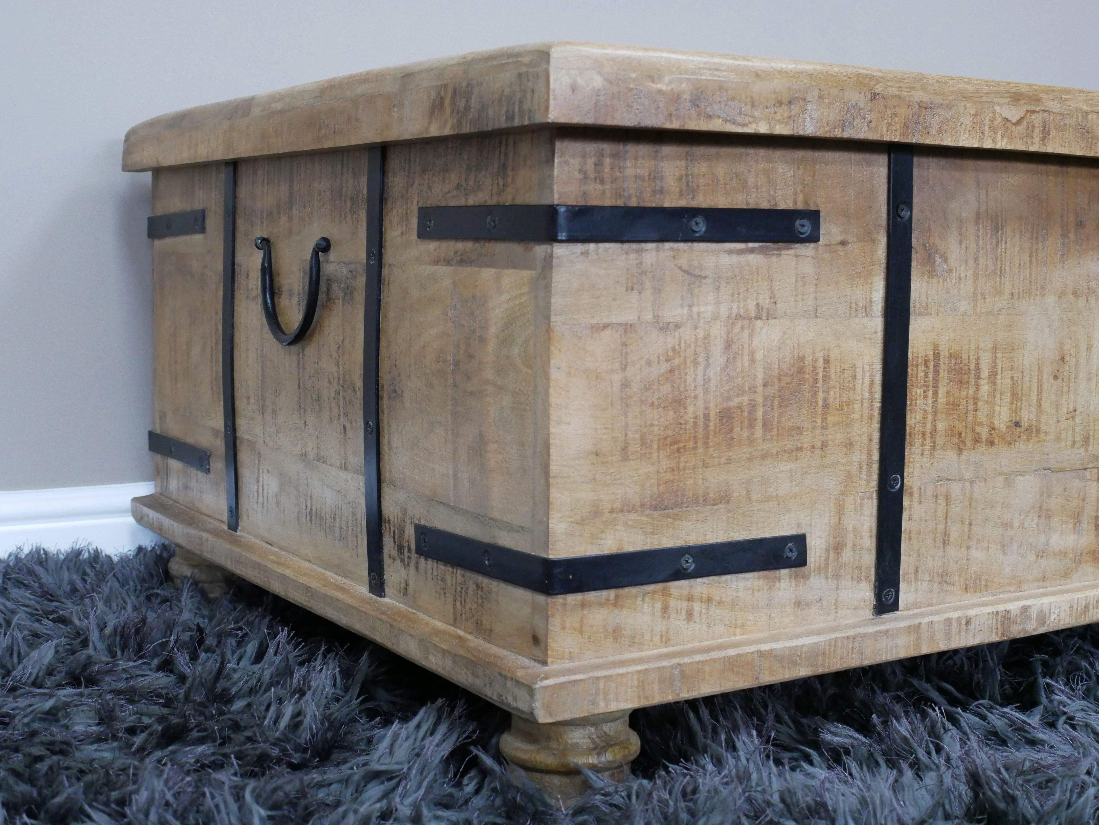 Trunk / Coffee Table Large - Image 5