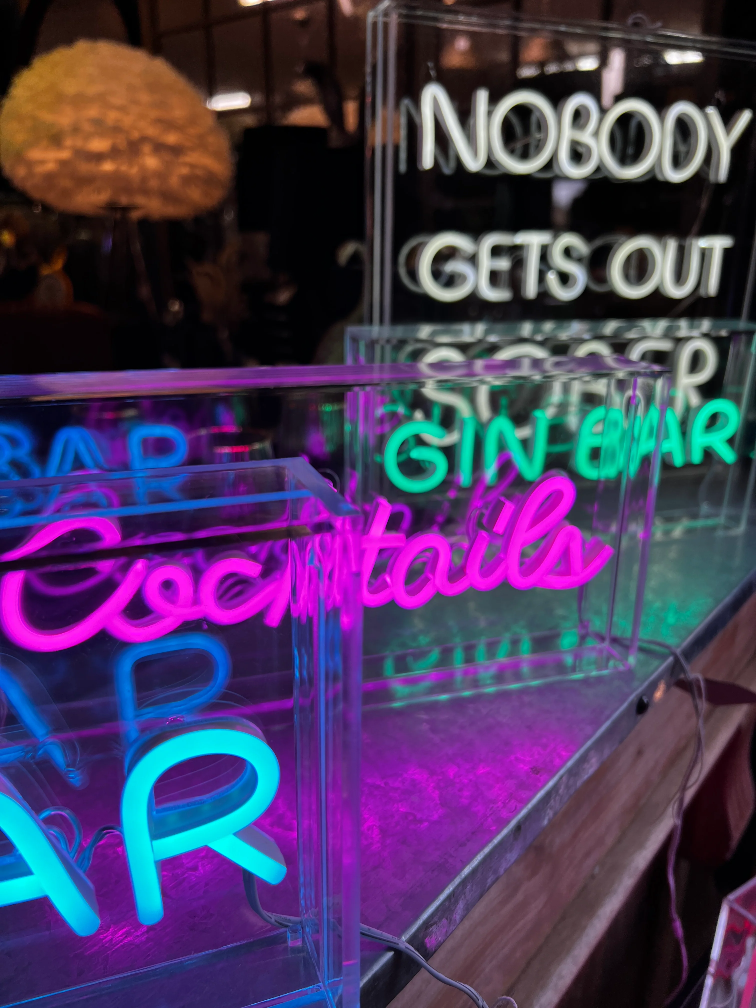 LED Neon Acrylic Light Box - Gin Bar - Image 4