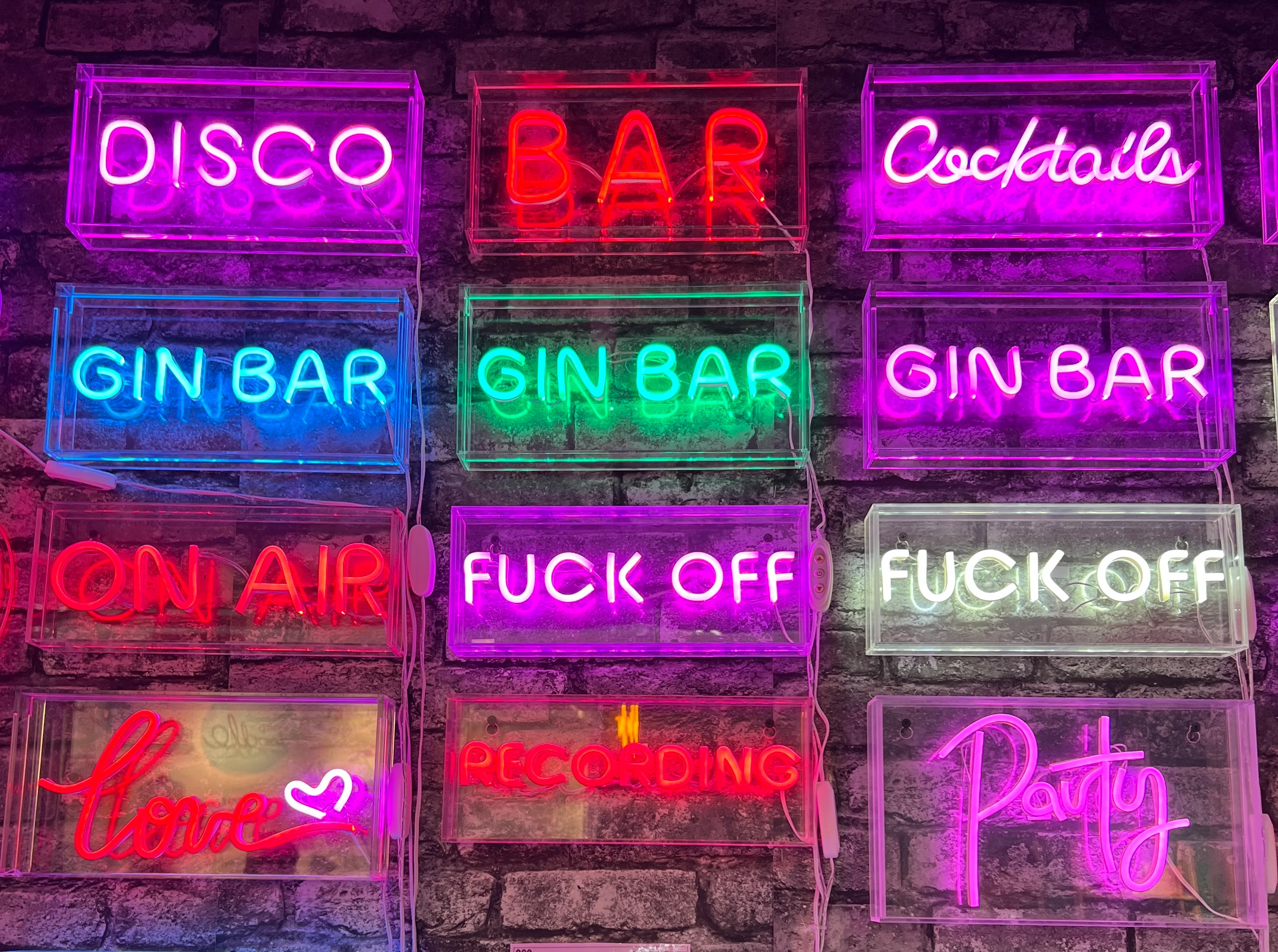 LED Neon Acrylic Light Box - Gin Bar - Image 5