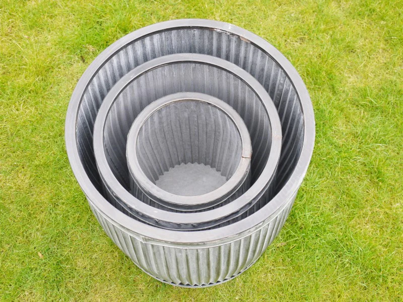 Set of 3 Round Planters - Image 8