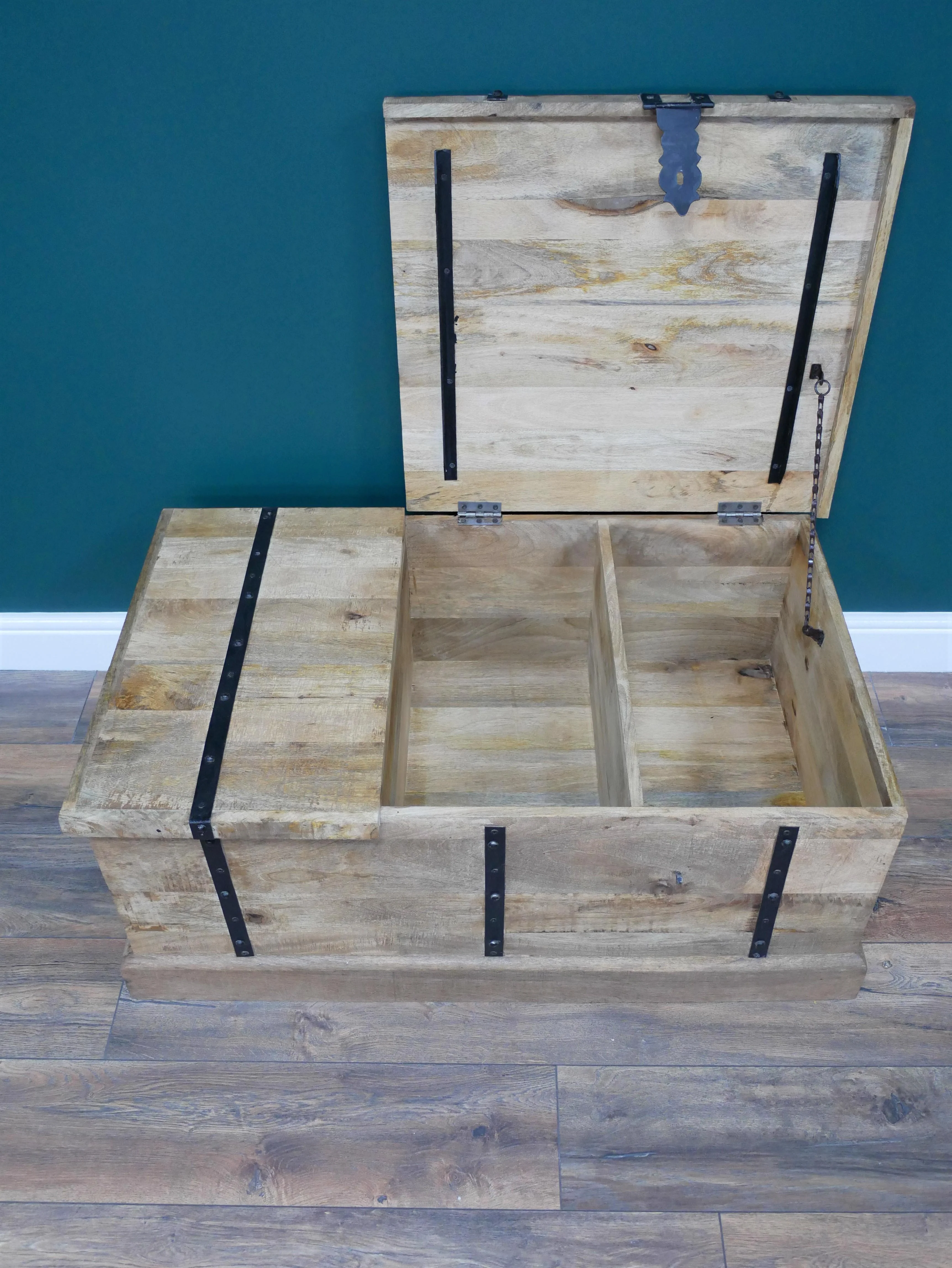 Trunk With Wine Bottle Storage - Image 7